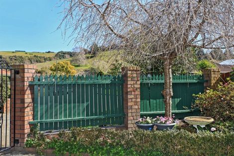 Photo of property in 9 Matthews Place, Taradale, Napier, 4112
