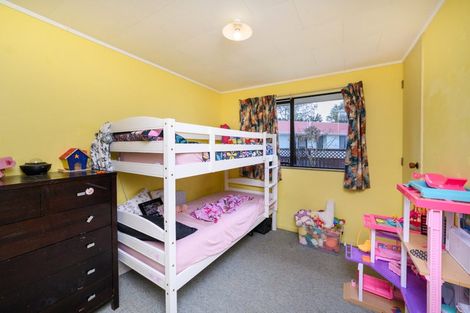 Photo of property in 2/685 Pioneer Highway, Highbury, Palmerston North, 4412
