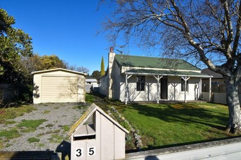 Photo of property in 35 Frederick Street, Carterton, 5713