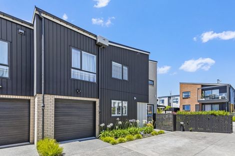 Photo of property in 37 David Carnegie Road, Hobsonville, Auckland, 0616