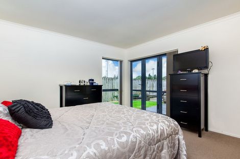 Photo of property in 11/72 Swanson Road, Henderson, Auckland, 0610