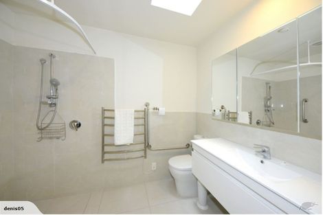 Photo of property in 62 Kotare Street, Fendalton, Christchurch, 8041