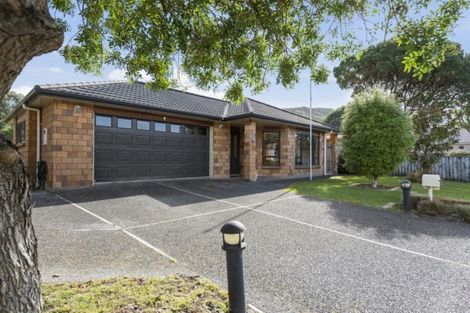 Photo of property in 50 Mary Huse Grove, Manor Park, Lower Hutt, 5019