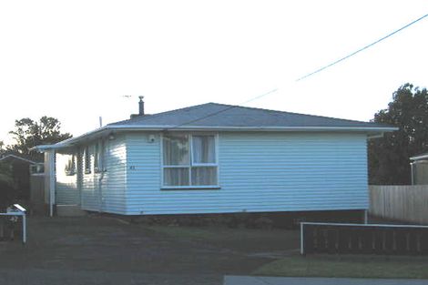 Photo of property in 42 Hepburn Road, Glendene, Auckland, 0602