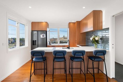 Photo of property in 16 Mclean Street, Oamaru North, Oamaru, 9400