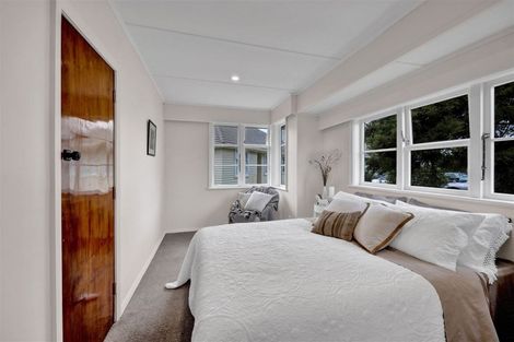 Photo of property in 13 Malone Place, Hawera, 4610