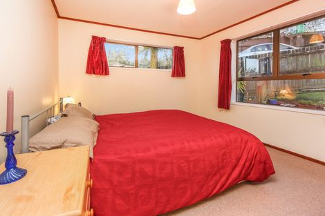 Photo of property in 12 St Catherine Crescent, West Harbour, Auckland, 0618