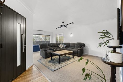 Photo of property in 13 Pembroke Street, Westown, New Plymouth, 4310
