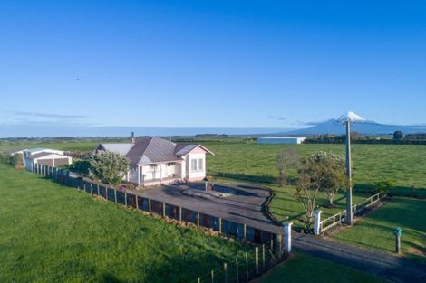 Photo of property in 1 Tauhuri Street, Manaia, 4678