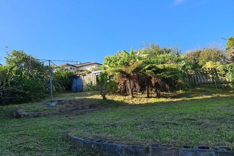Photo of property in 13 Emirau Place, Glenfield, Auckland, 0629