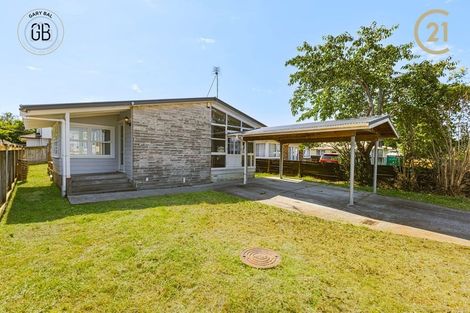 Photo of property in 6 Braeburn Place, Takanini, 2112