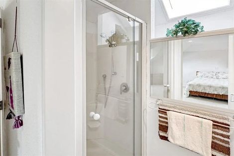 Photo of property in 34 Warwick Drive, Lynmore, Rotorua, 3010