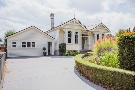 Photo of property in 18 Thornton Road, Cambridge, 3434