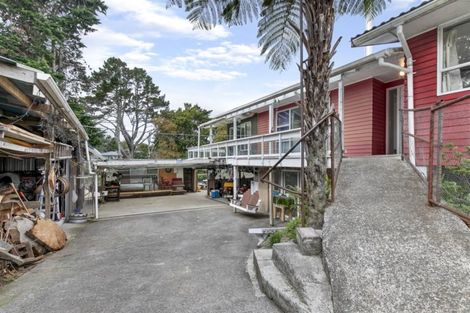 Photo of property in 28 St Catherine Crescent, West Harbour, Auckland, 0618