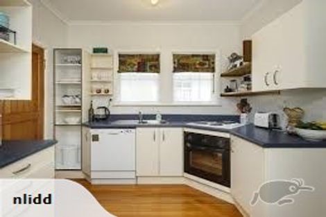 Photo of property in 35 Thomson Street, West End, Palmerston North, 4412