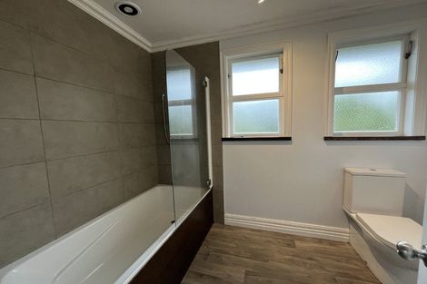 Photo of property in 13 Elm Grove, Westown, New Plymouth, 4310