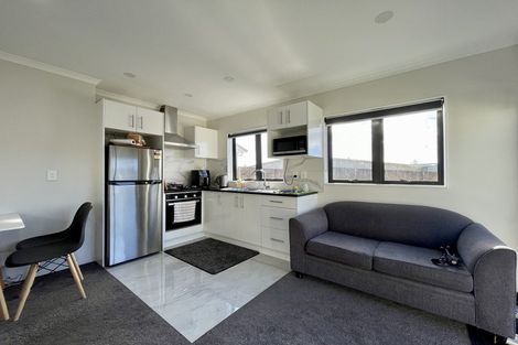 Photo of property in 91 Everglade Drive, Totara Heights, Auckland, 2105