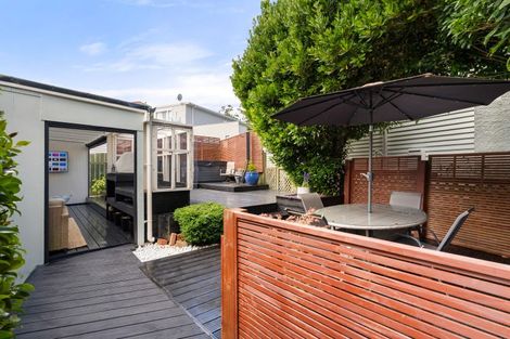 Photo of property in 12 Sunshine Avenue, Karori, Wellington, 6012