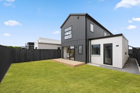 Photo of property in 7 Overton Street, Rototuna North, 3210