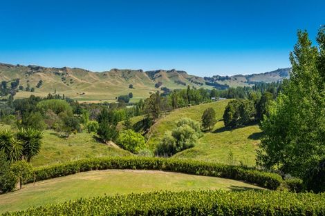 Photo of property in 35 Raratu Road, Kahuranaki, Havelock North, 4295