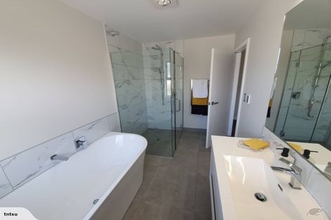 Photo of property in 39 Barry Curtis Place, Levin, 5510