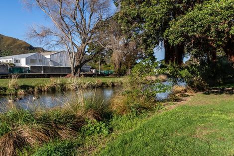 Photo of property in 89 Riverside Drive, Waiwhetu, Lower Hutt, 5010