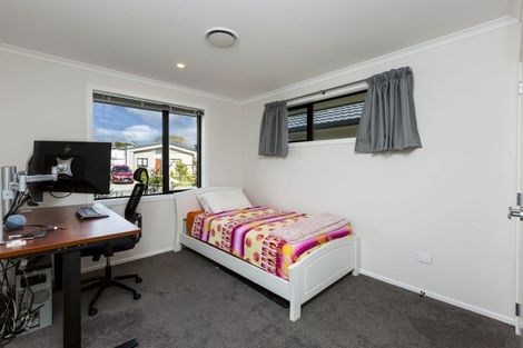 Photo of property in 79 Mawai Hakona Drive, Wallaceville, Upper Hutt, 5018