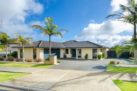 Photo of property in 27 Leafield Crescent, Henderson, Auckland, 0612