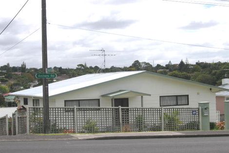 Photo of property in 2/112 Archers Road, Glenfield, Auckland, 0629