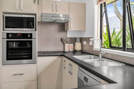 Photo of property in 20 Hoyte Place, Pukehangi, Rotorua, 3015