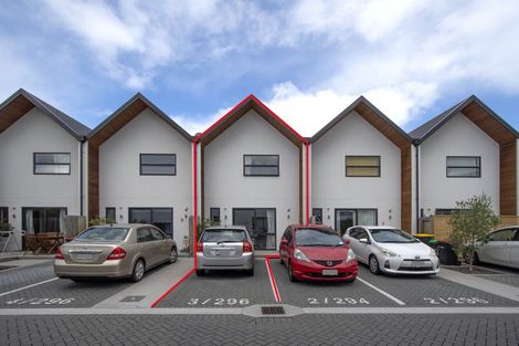 Photo of property in 3/296 Hereford Street, Christchurch Central, Christchurch, 8011