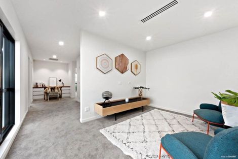 Photo of property in 16 Turret Lane, Hobsonville, Auckland, 0616