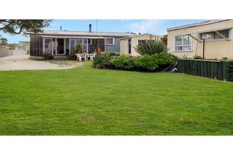 Photo of property in 69 Koputara Road, Himatangi Beach, Foxton, 4891