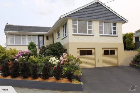Photo of property in 2 Cambridge Place, Holmes Hill, Oamaru, 9401