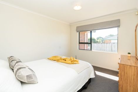Photo of property in 14 Caulfield Place, Nawton, Hamilton, 3200