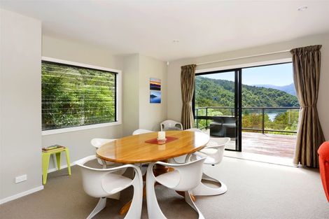 Photo of property in 10 Worlds End Road, Tennyson Inlet, 7195