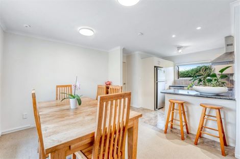 Photo of property in 31b Westglen Place, Ranui, Auckland, 0612