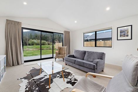 Photo of property in 3 Edna Lane, Lake Hawea, Wanaka, 9382