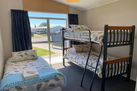 Photo of property in 43 Eversham Road, Mount Maunganui, 3116