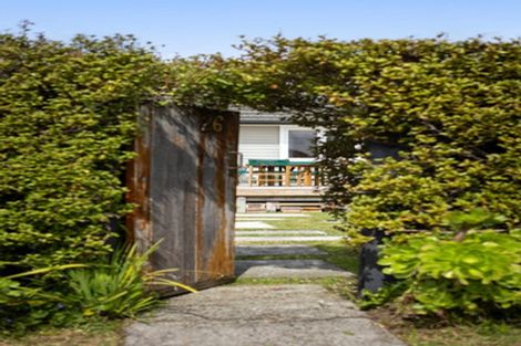 Photo of property in 26 Durham Street, Te Atatu Peninsula, Auckland, 0610