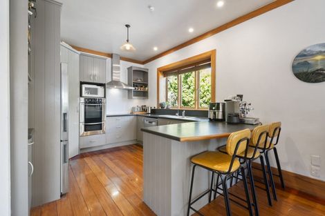 Photo of property in 27 Stanley Avenue, Palmerston North, 4414