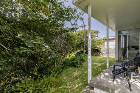 Photo of property in 25 Nevada Drive, Merrilands, New Plymouth, 4312