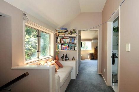 Photo of property in 49 Waikowhai Street, Ngaio, Wellington, 6035