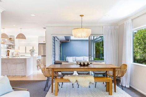 Photo of property in 4 Brandon Road, Manly, Whangaparaoa, 0930