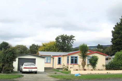 Photo of property in 12 Henry Street, Ebdentown, Upper Hutt, 5018