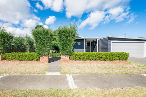 Photo of property in 11 Sunburst Court, Paraparaumu Beach, Paraparaumu, 5032
