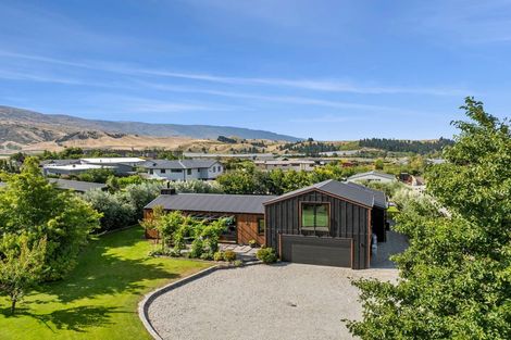 Photo of property in 1 Riesling Way, Cromwell, 9310