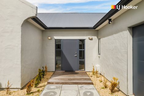 Photo of property in 34 Sunninghurst Drive, Fairfield, Dunedin, 9018