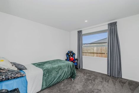 Photo of property in 17 Lewis Crescent, Rolleston, 7614