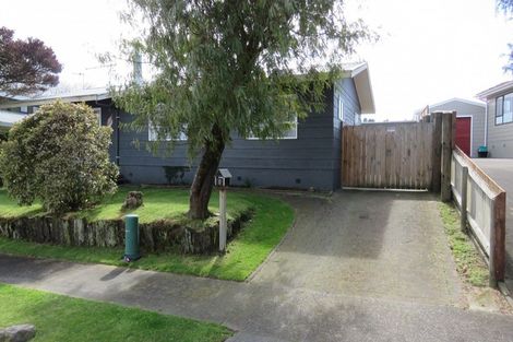 Photo of property in 10 Wembley Place, Richmond Heights, Taupo, 3330